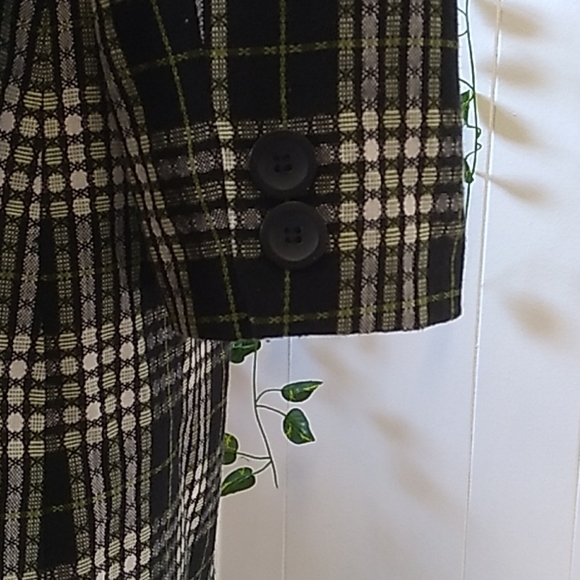 AWESOME Worthington Green, Black, and White plaid Jacket sz 14 - Picture 11 of 12